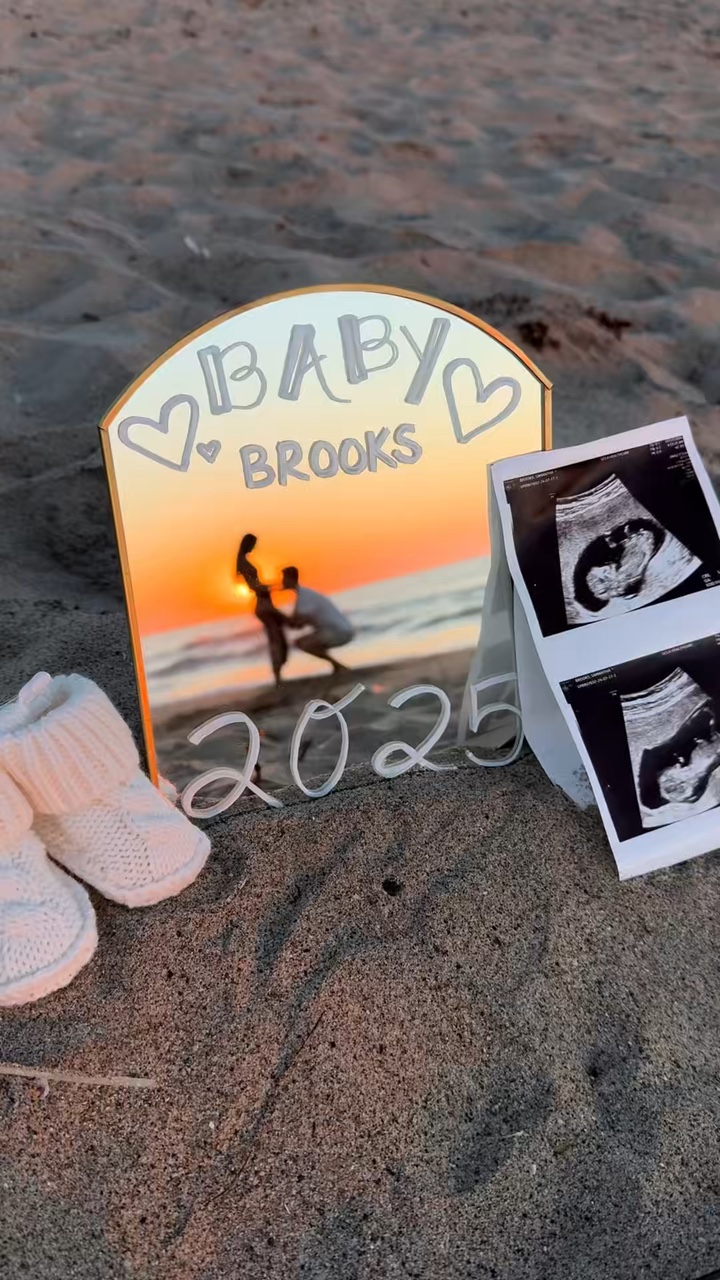 pregnancy announceme