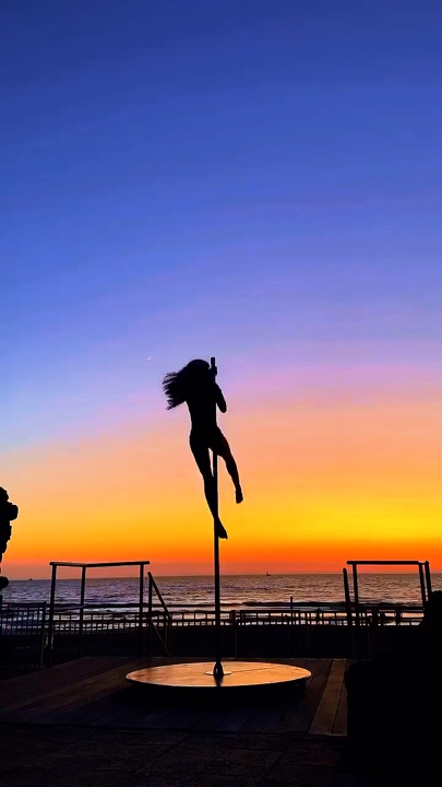 Pole dance