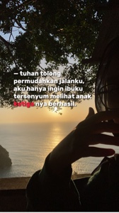 Ingin ibuku tersenyu