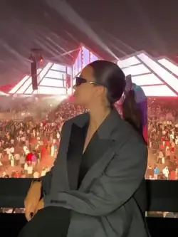 Confident Beat Drop Reveal