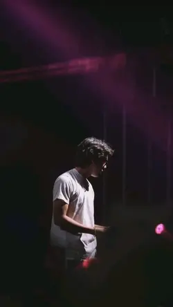 kita melawan dunia
