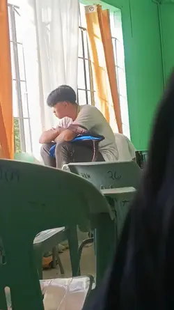 tulala sa bintana