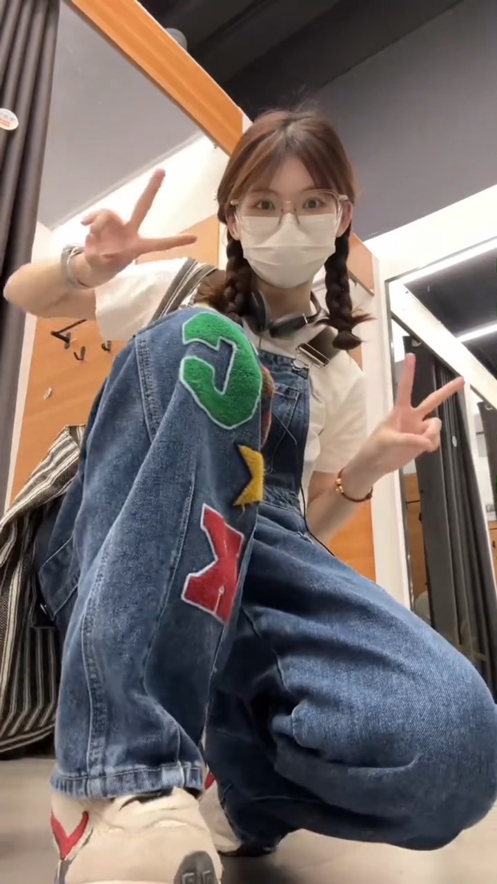 33 vid + màu
