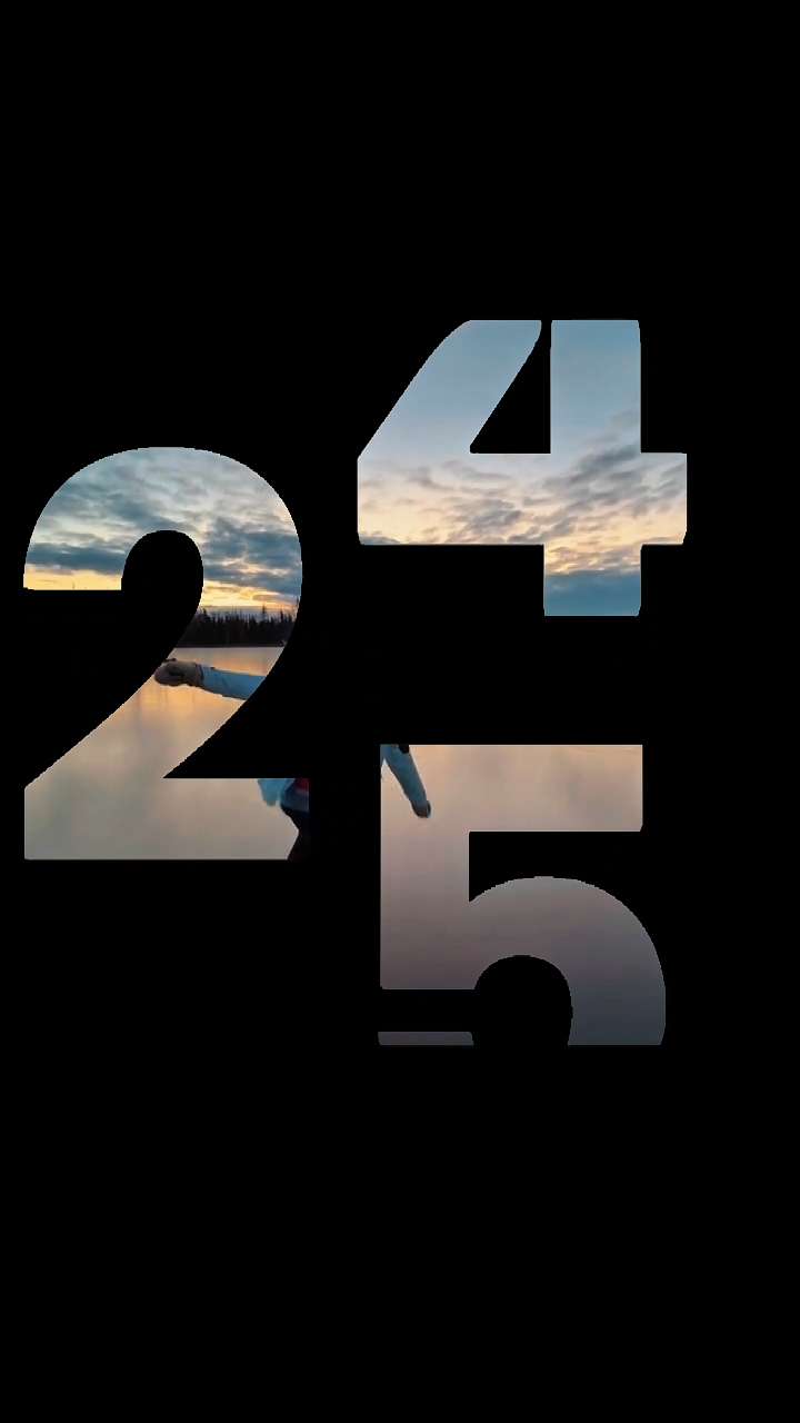 MOMENT 2025 