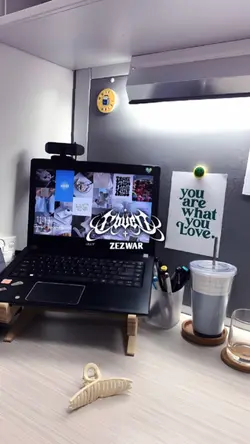 CINTA KITA MELUKISKA