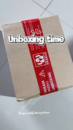 Unboxing paket