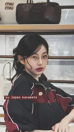 ku lepas kacamata