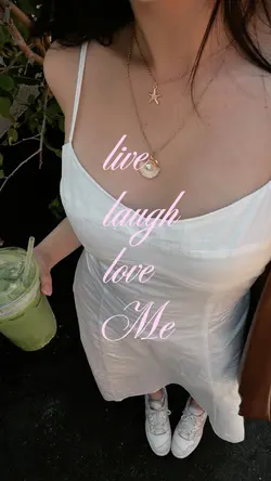 live, laugh, love,Me