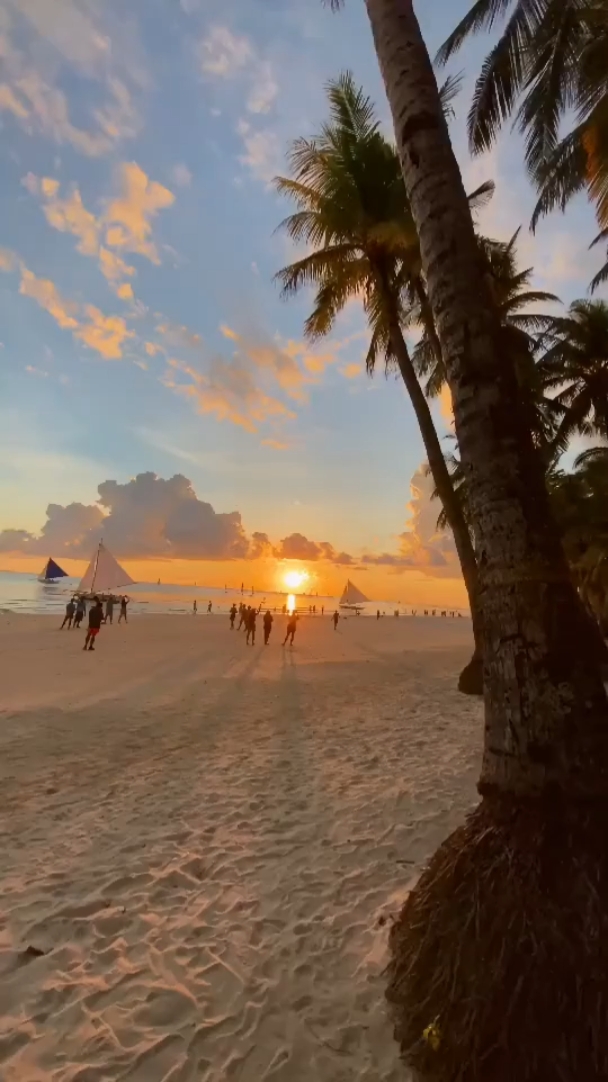 SOUVENIRS