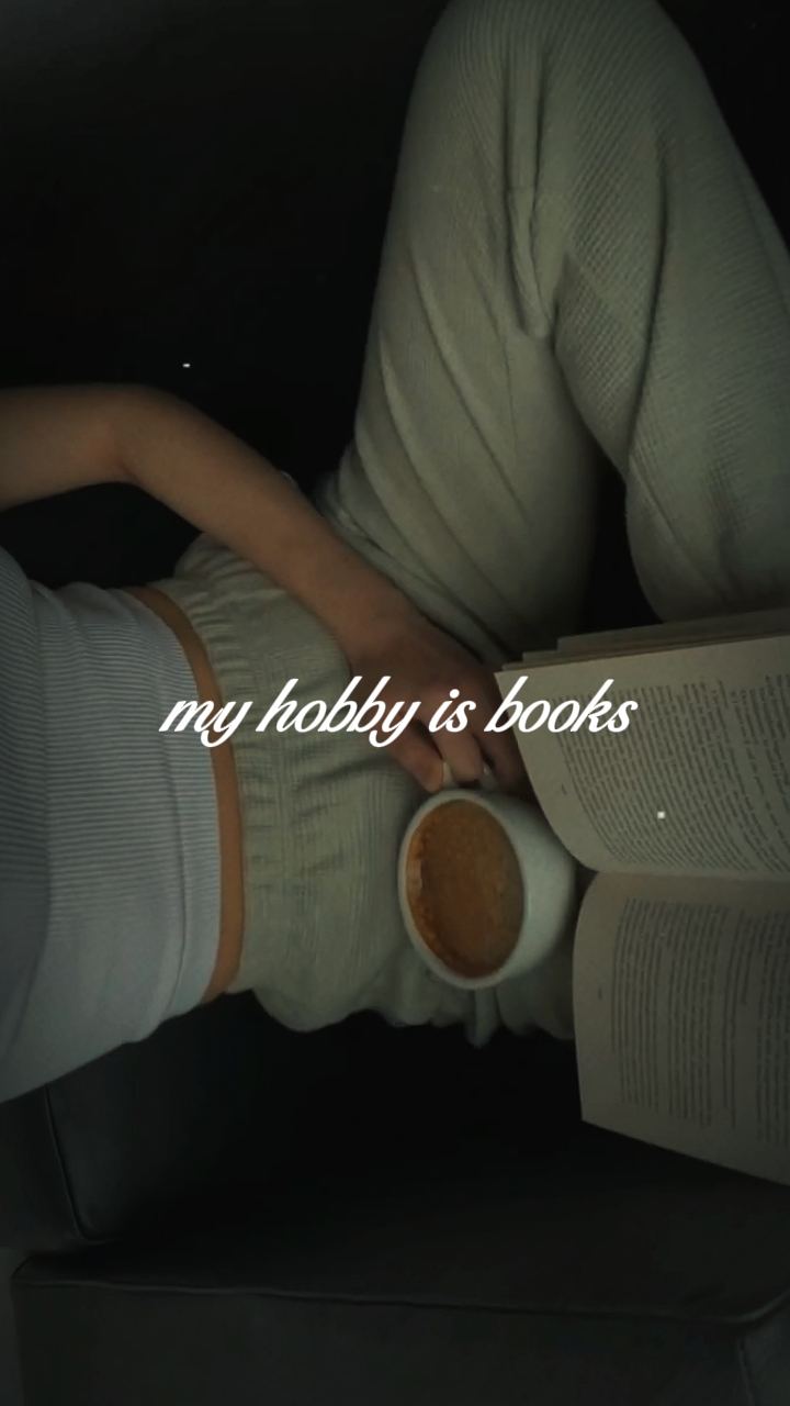 hobi saya adalah buku