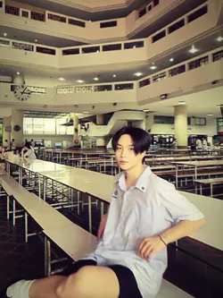 หล่อหว่ะธีร์