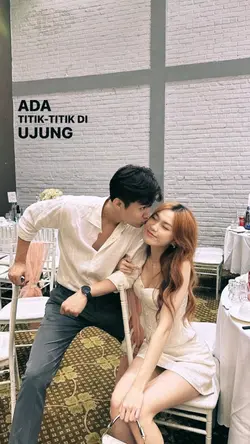 Ada titik d ujung