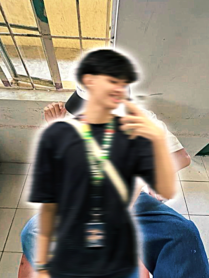 Tren Mo Pahlawan Super
