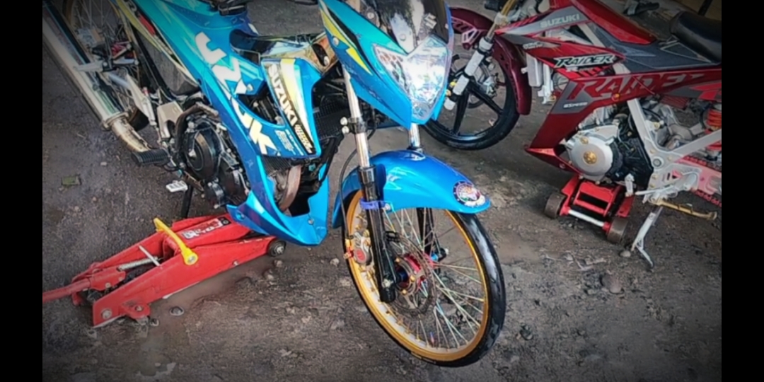 Motorcycle 