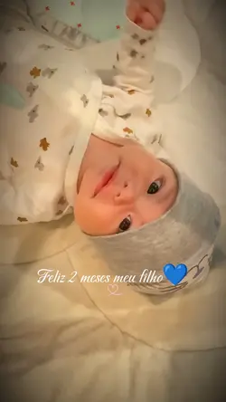 Feliz 2 meses filho