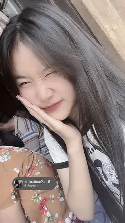 แค่อยากร้องไห้สักพัก😓
