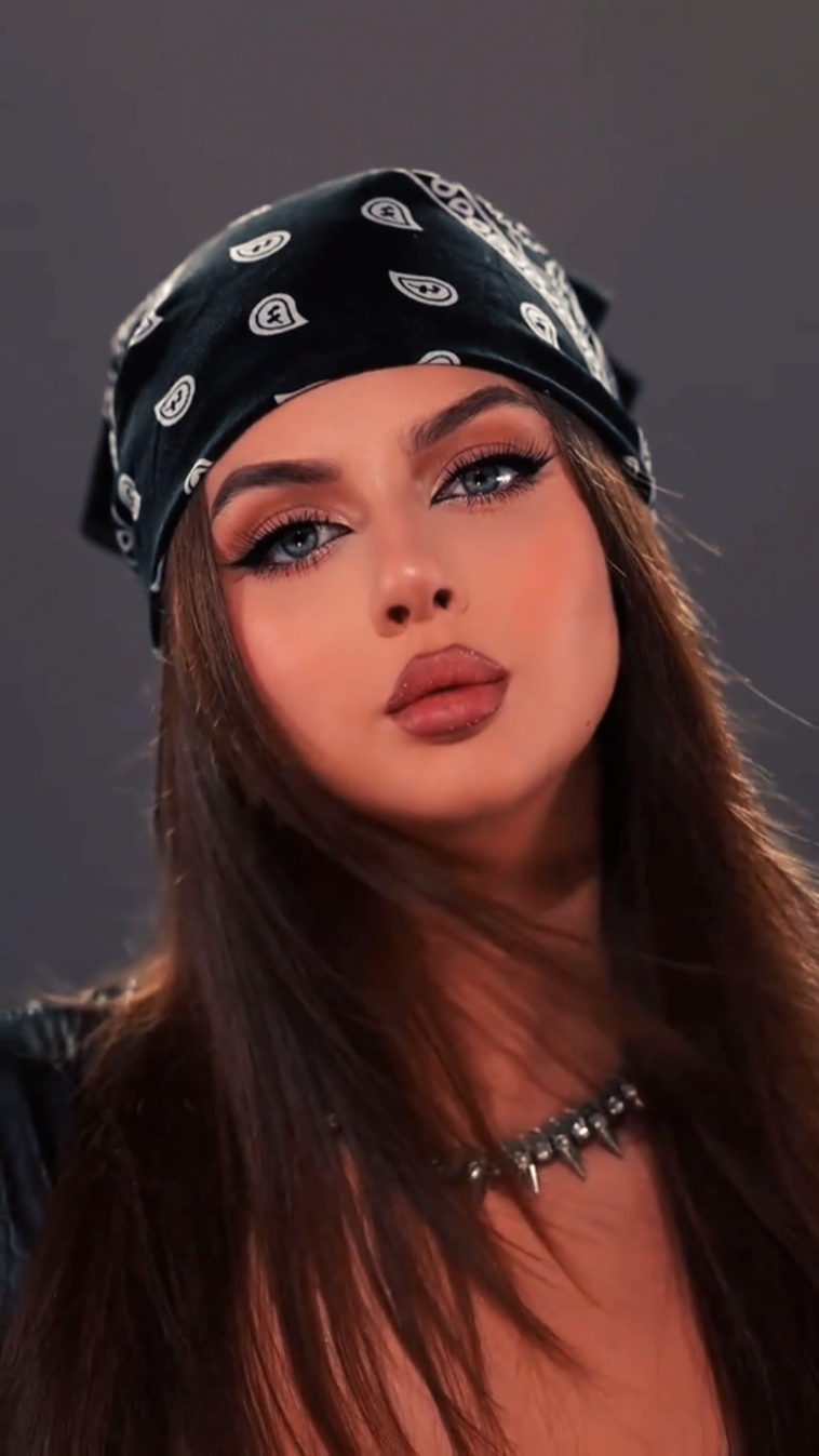 Makeup Transition 