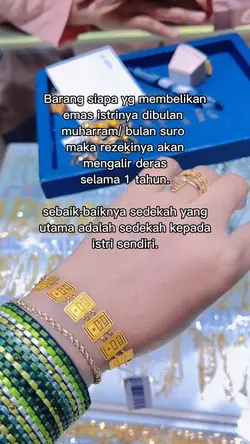 Belikan emas istri