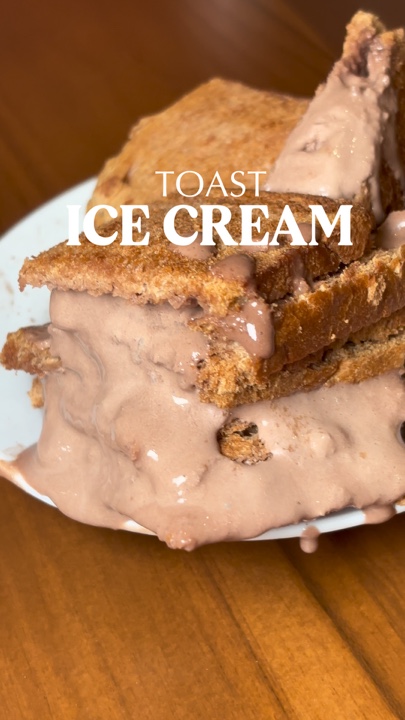 TOAST ICE CREAM