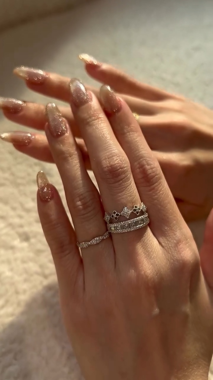NAILS
