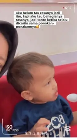 Aunty kesayangan nya