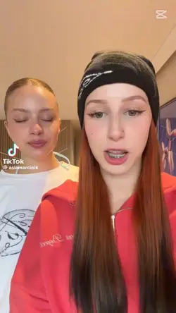 Free tło