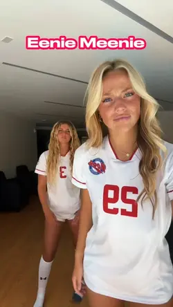 Eenie Meenie!❤️❤️❤️