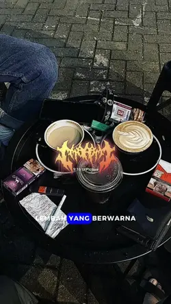Lembah Yang Berwarna