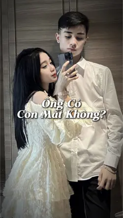 Ông có con mắt hong?