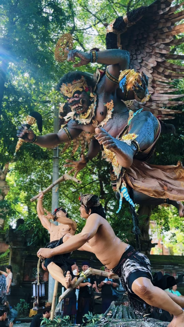 Ogoh ogoh bali 