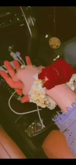 Trending hand slowmo