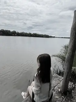 天空平靜。