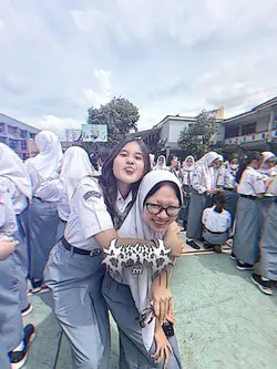 VERSI 3:4