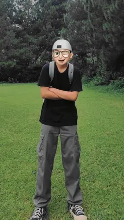 versi emoji cowok