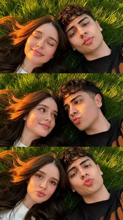 couple selfie ai