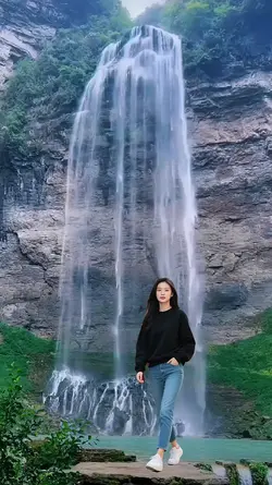 AIR TERJUN NYA INDAH