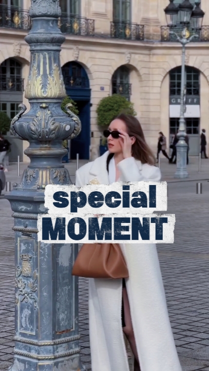 SPECIAL MOMENT
