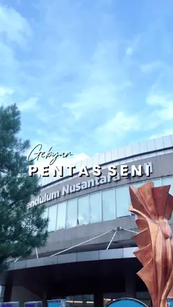 PENTAS SENI