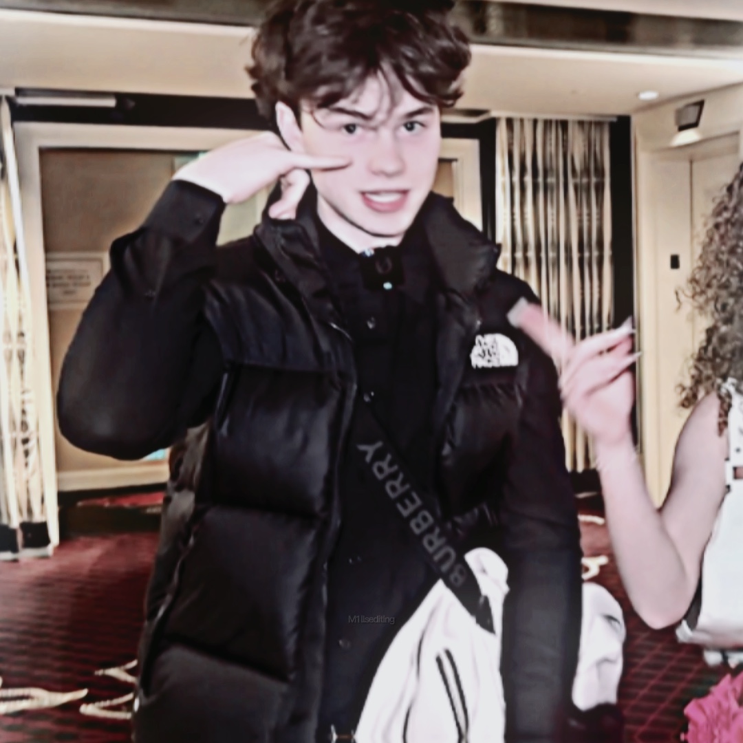 noah girly 