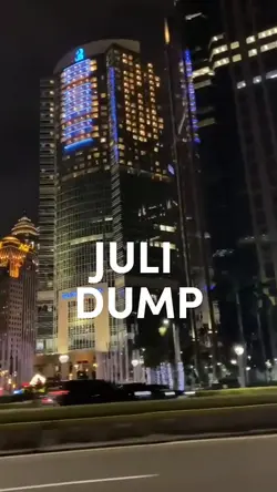 Juli Dump