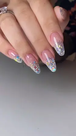 Nails designer 