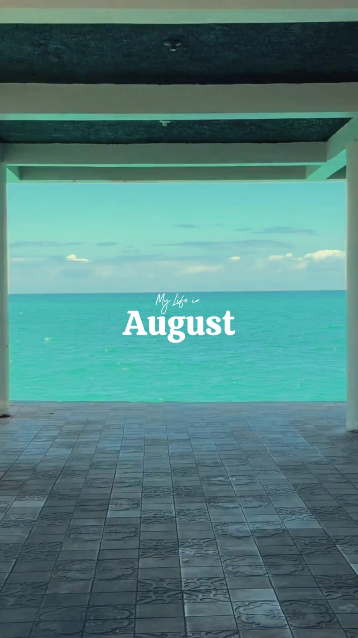 hidup di bulan Agustus