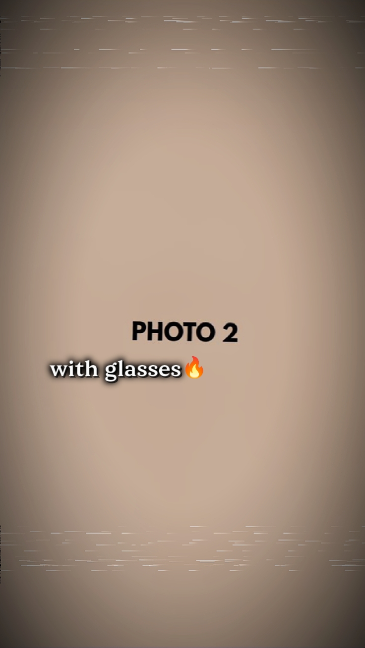 avec des lunettes 