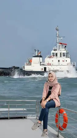 Berlayar