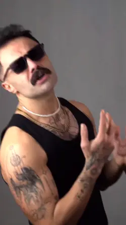 کبودی بوسه هاتو💋🥹