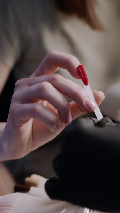 Nail 