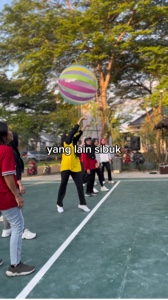 Sibuk vs santai