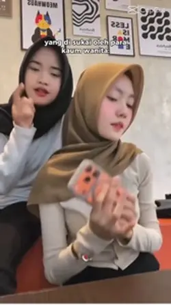 KESUKAAN COWO DAN CW
