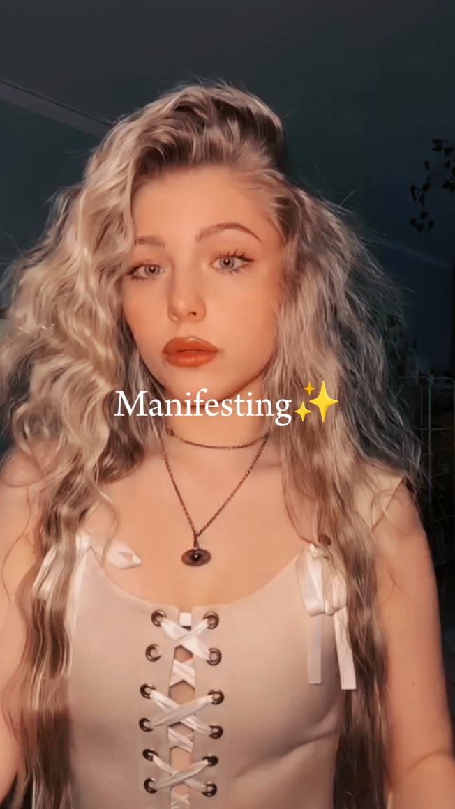 memanifestasikan 