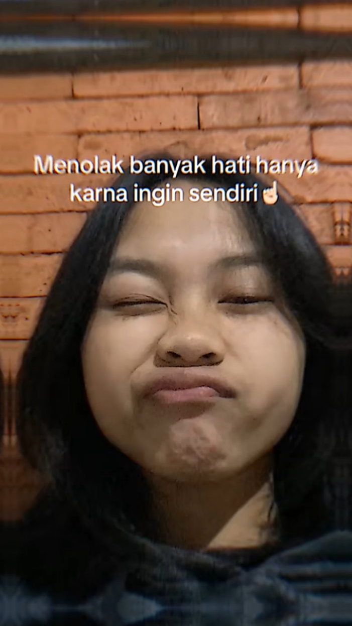 VERSI NO MIROR